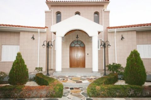 5 bedrooms Villa in Moni, Limassol, Cyprus No. 25573