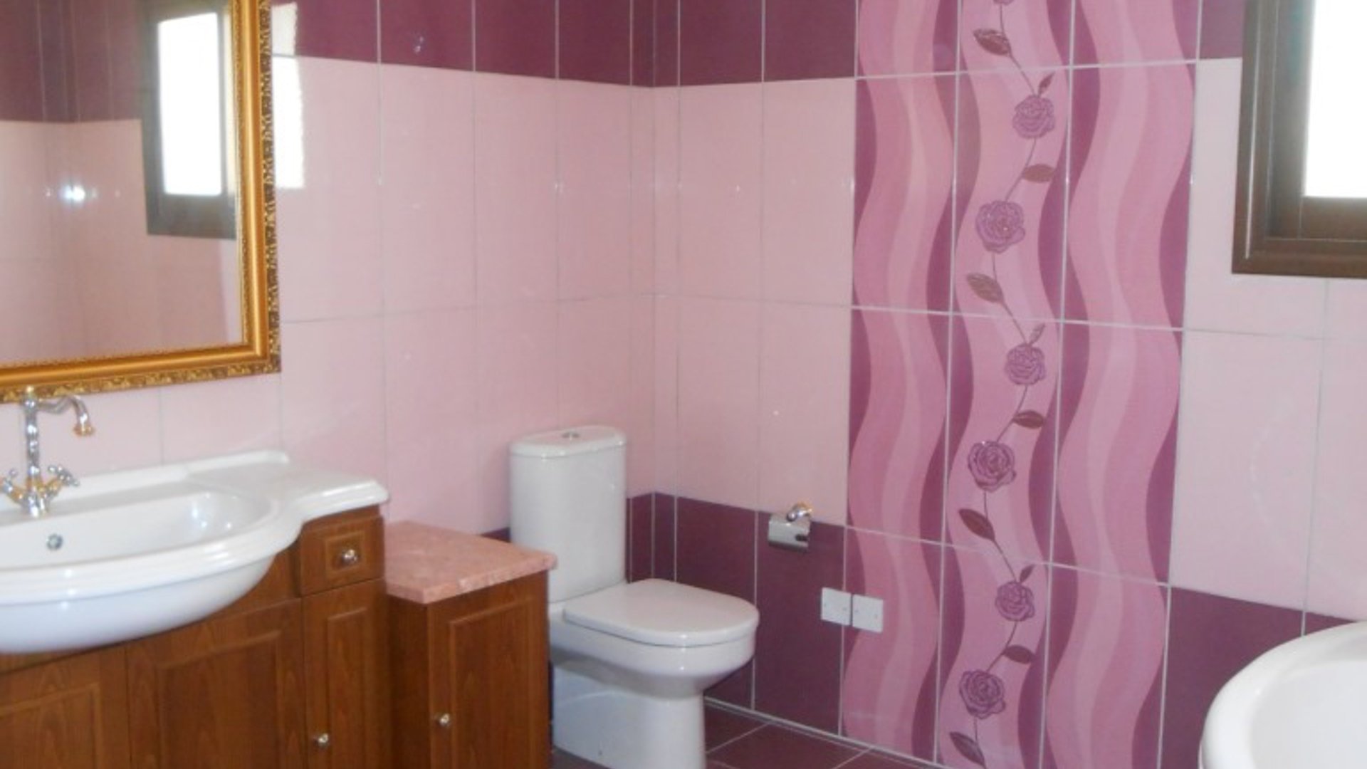 4 bedrooms Villa in Agios Athanasios, Limassol, Cyprus No. 25576