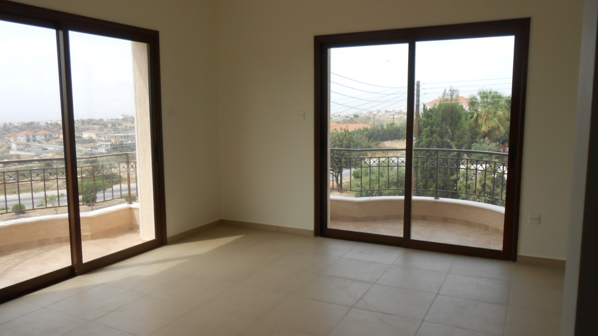4 bedrooms Villa in Agios Athanasios, Limassol, Cyprus No. 25576