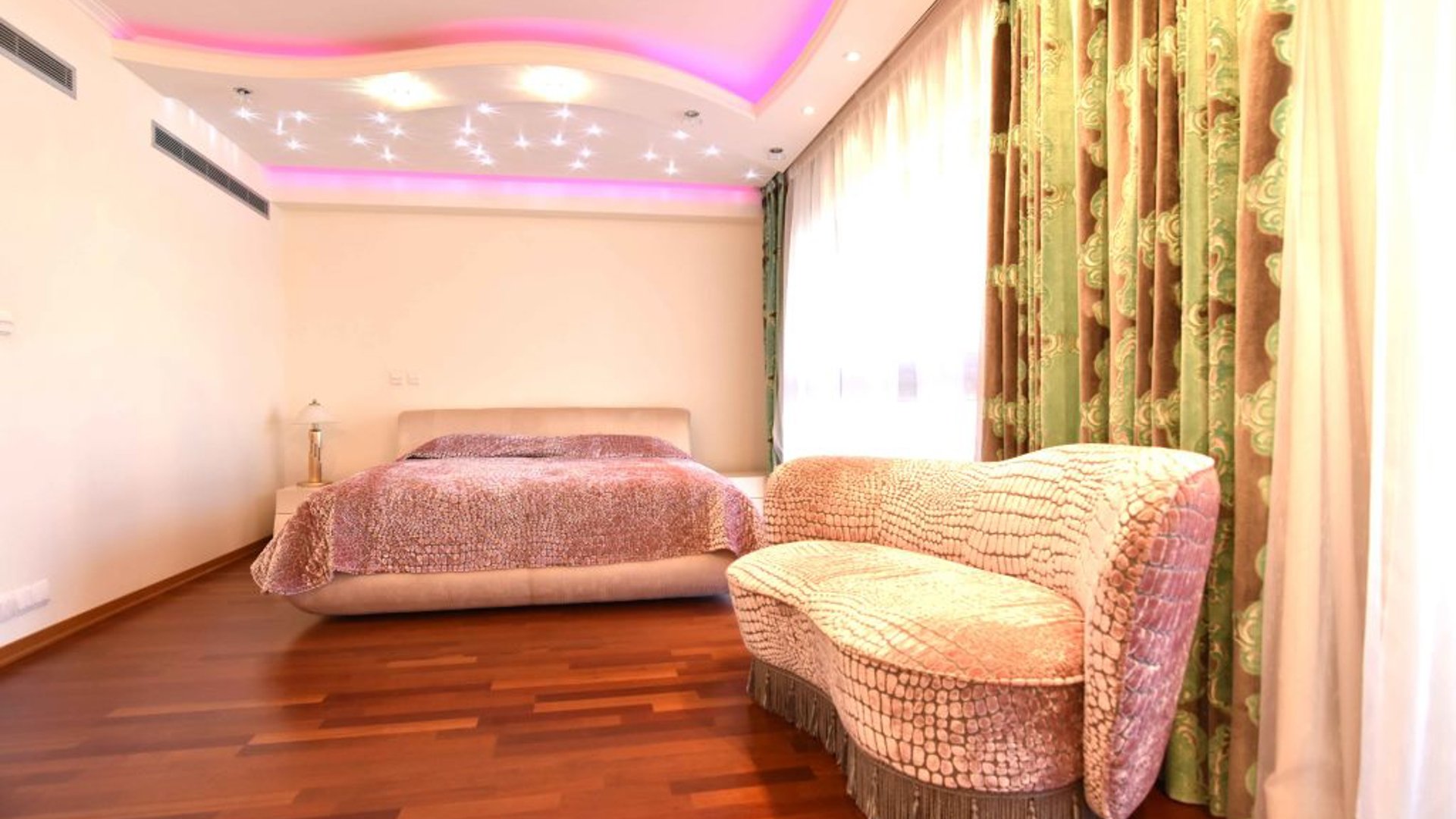 4 bedrooms Apartment in Limassol, Cyprus No. 25574