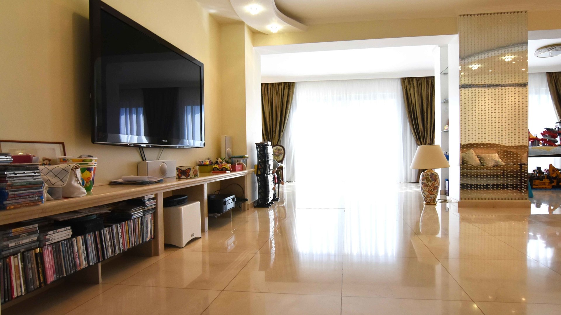 4 bedrooms Apartment in Limassol, Cyprus No. 25574