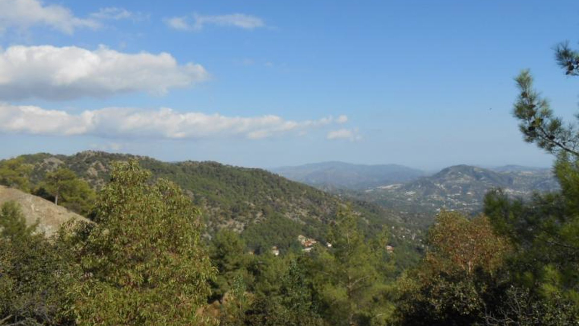10796m2 Terrain à Pano Platres, Limassol, Chypre No. 25575