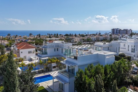 4 bedrooms Villa in Ayia Napa, Ammochostos,  No. 39295