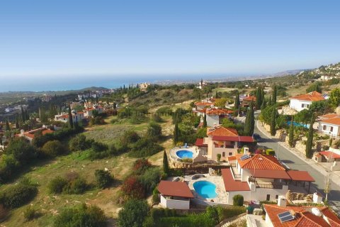 Вилла с 4 спальнями в Тала, Пафос, № 39300 5