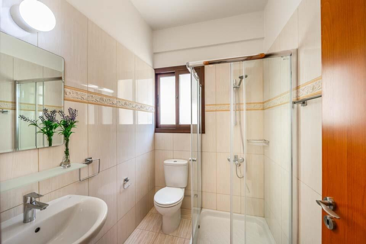4 rooms Villa in Paphos, Cyprus No. 38949