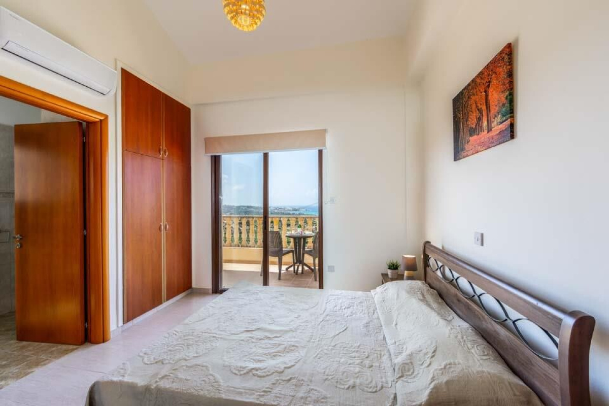4 rooms Villa in Paphos, Cyprus No. 38949