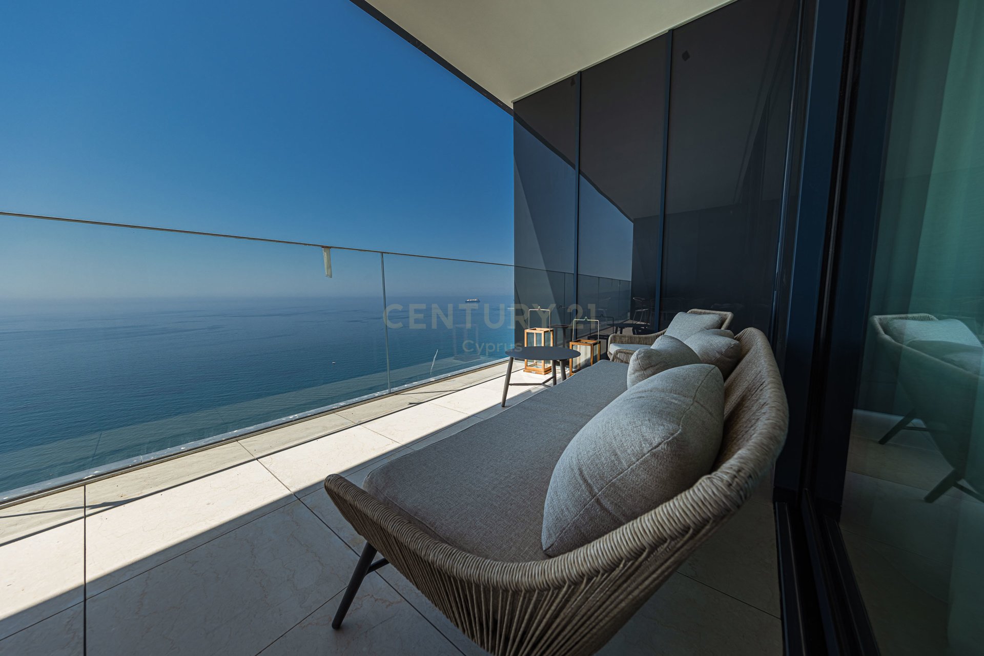 1 bedroom Apartment in Agios Tychonas, Limassol, Cyprus No. 56104