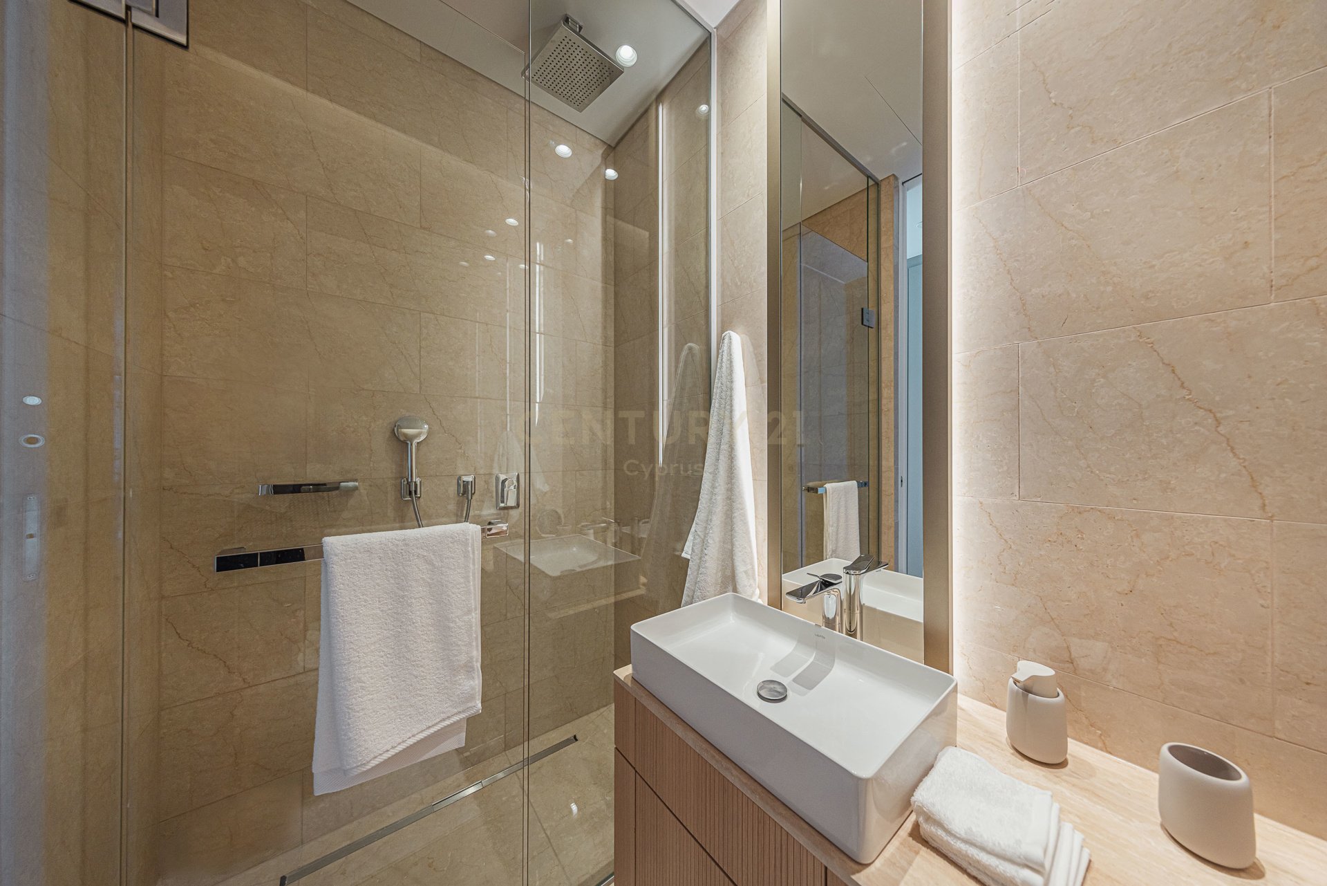 1 bedroom Apartment in Agios Tychonas, Limassol, Cyprus No. 56104