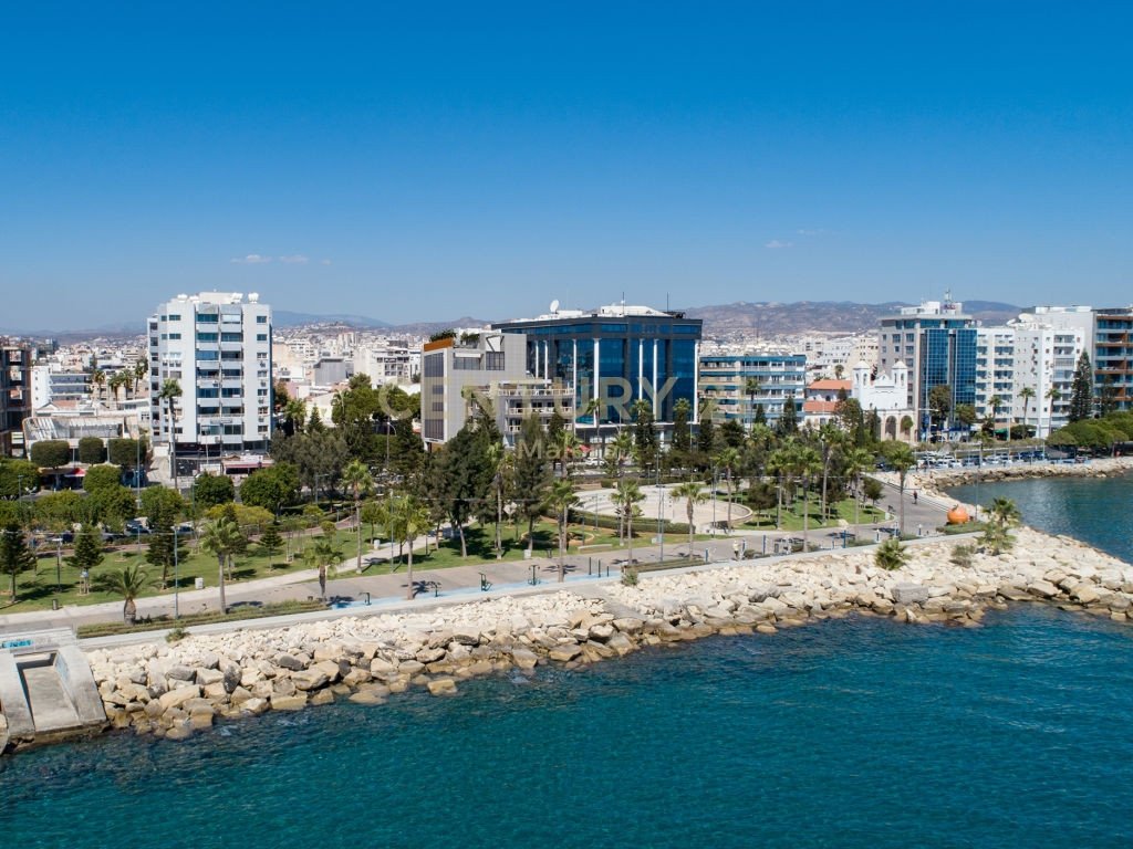 829m2 Office in Limassol, Cyprus No. 56103