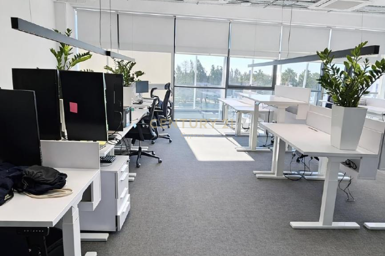 576m2 Office in Limassol, Cyprus No. 53819