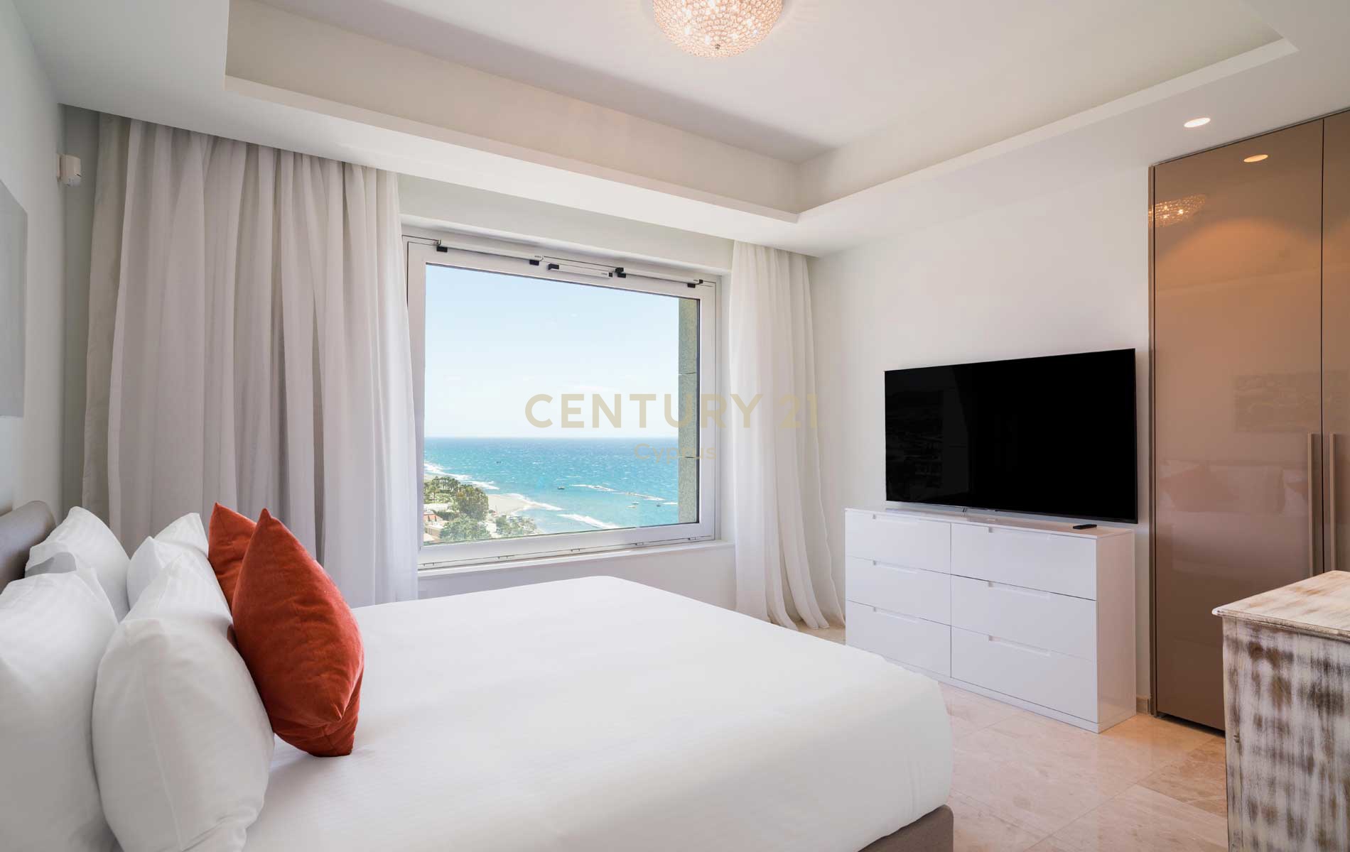 4 bedrooms Penthouse in Pyrgos, Limassol, Cyprus No. 55084