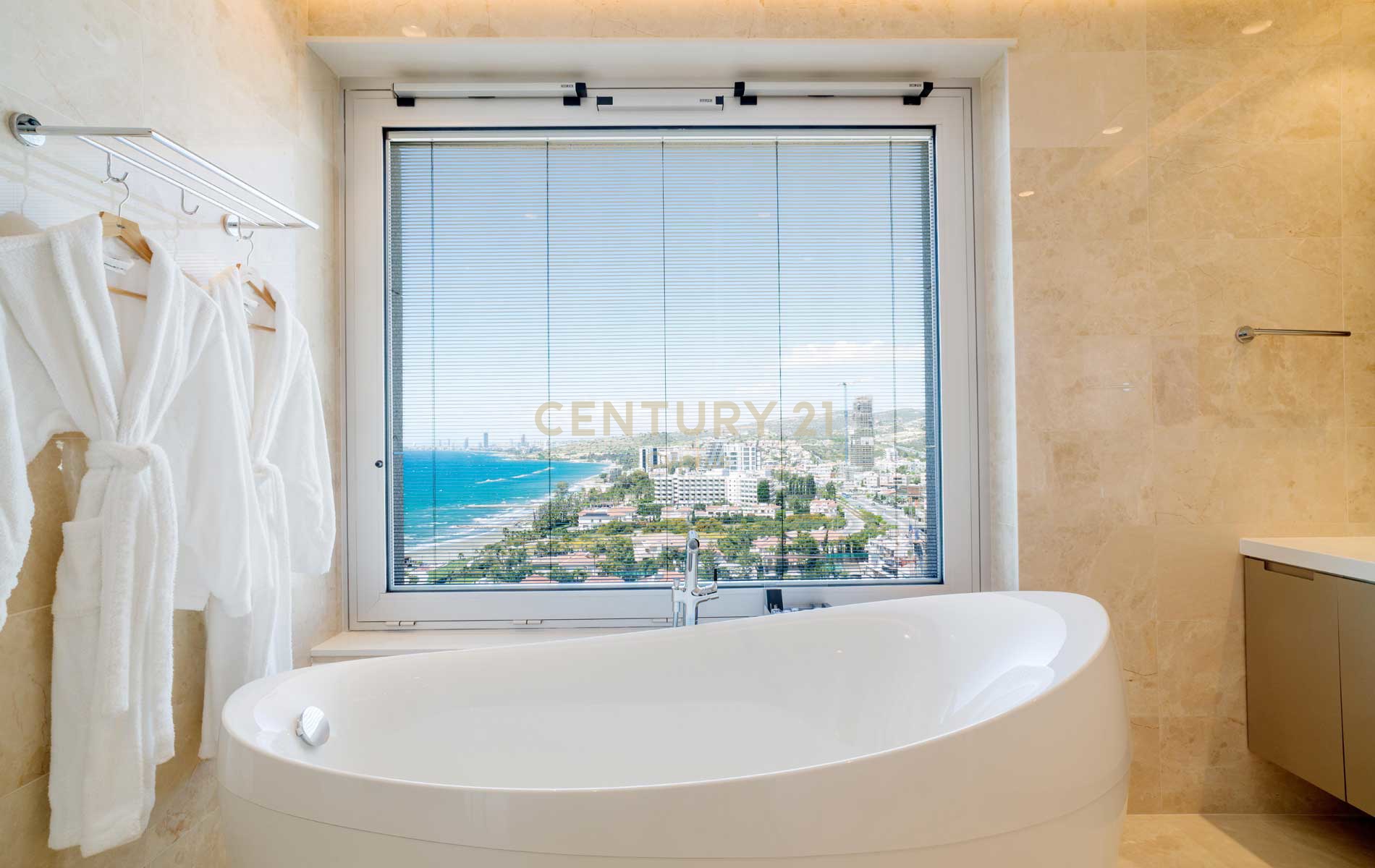 4 bedrooms Penthouse in Pyrgos, Limassol, Cyprus No. 55084