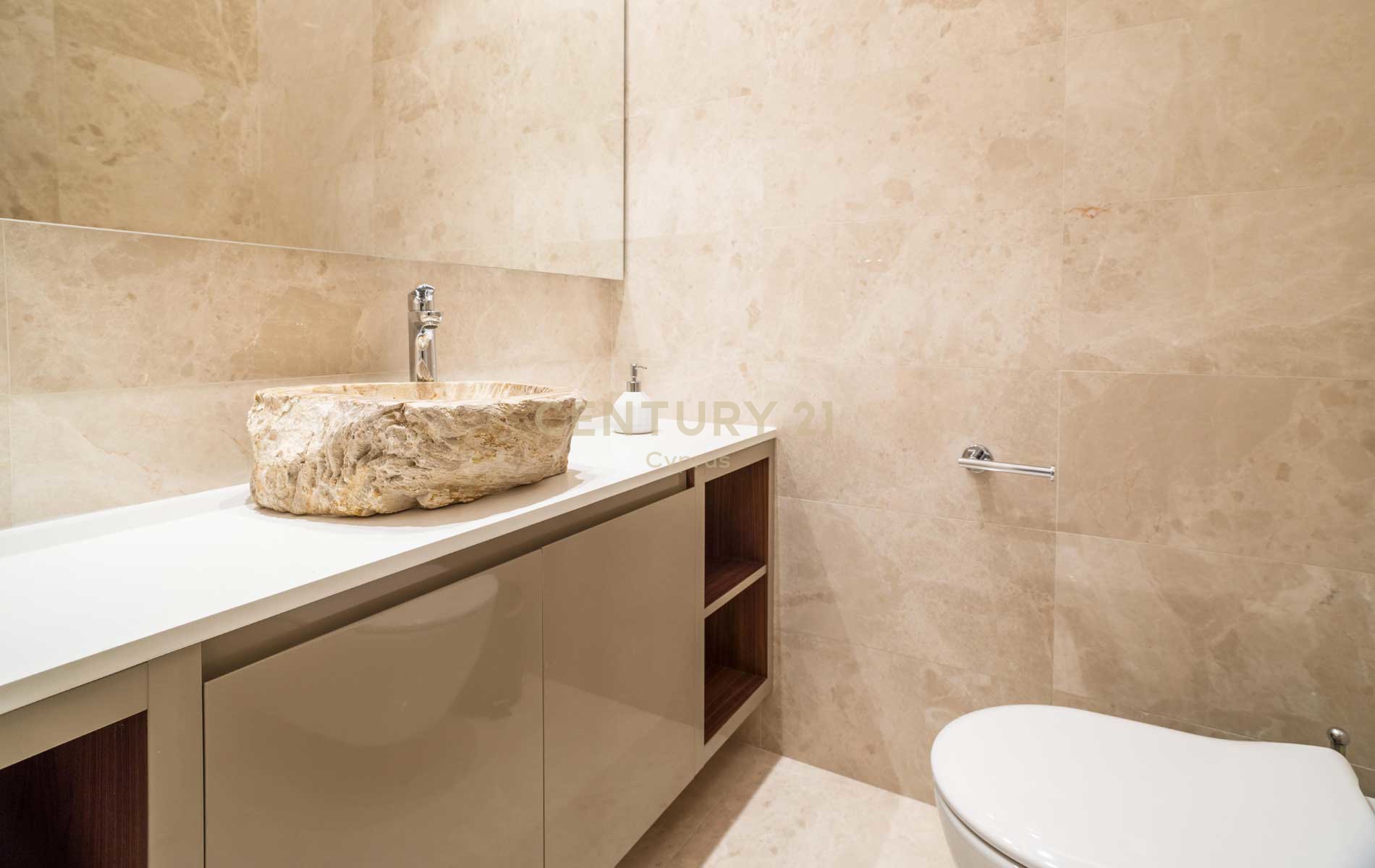 4 bedrooms Penthouse in Pyrgos, Limassol, Cyprus No. 55084