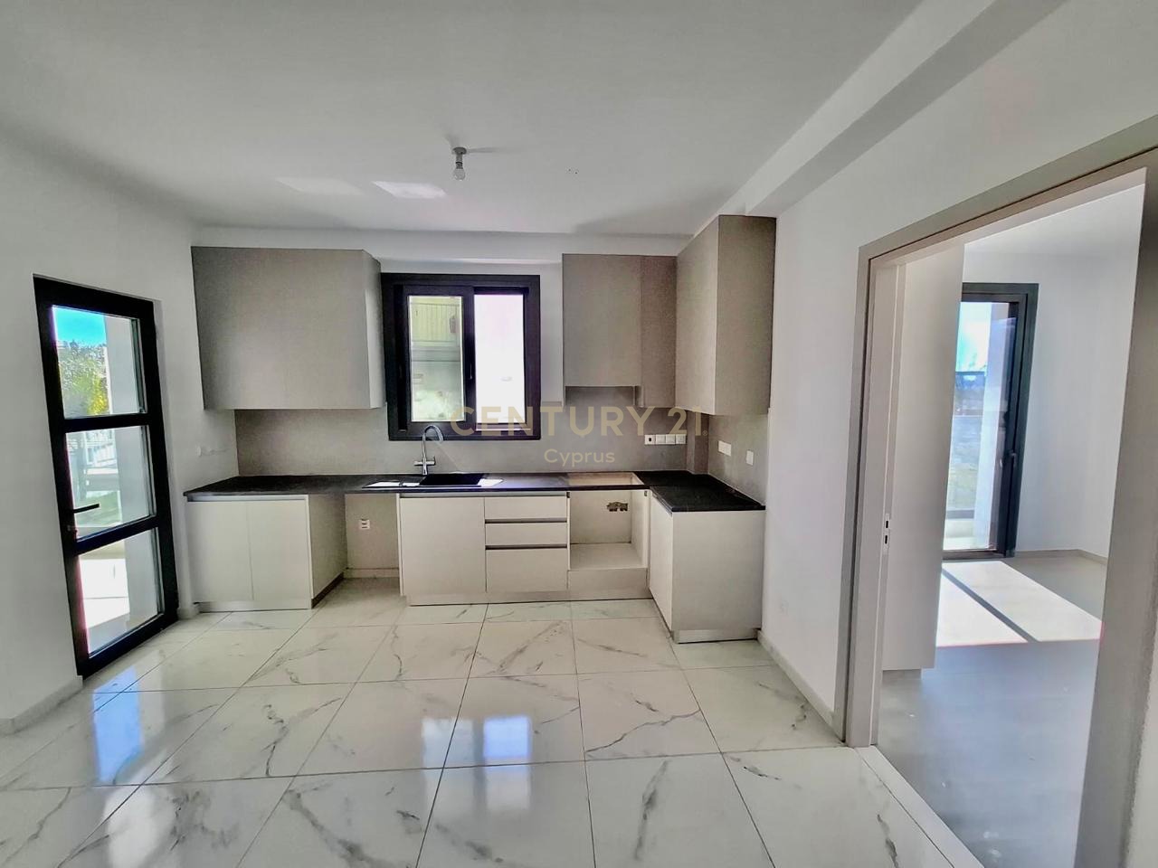 2 bedrooms Apartment in Trachoni, Limassol, Cyprus No. 55082