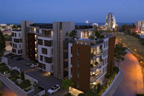 3 dormitorios Apartamento en Limassol,  No. 38699