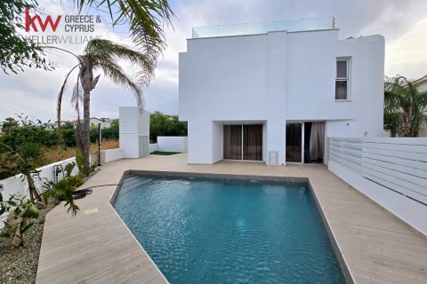 5 bedrooms Villa in Paralimni, Ammochostos, No. 40494