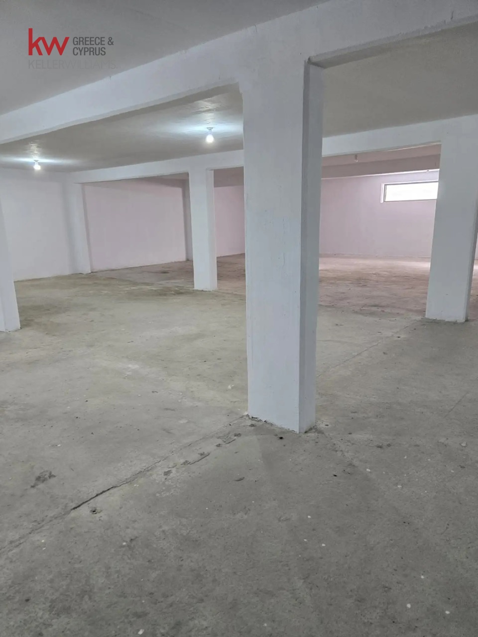 3 pièces Bureau à Larnaca, Larnaka, Chypre No. 40496