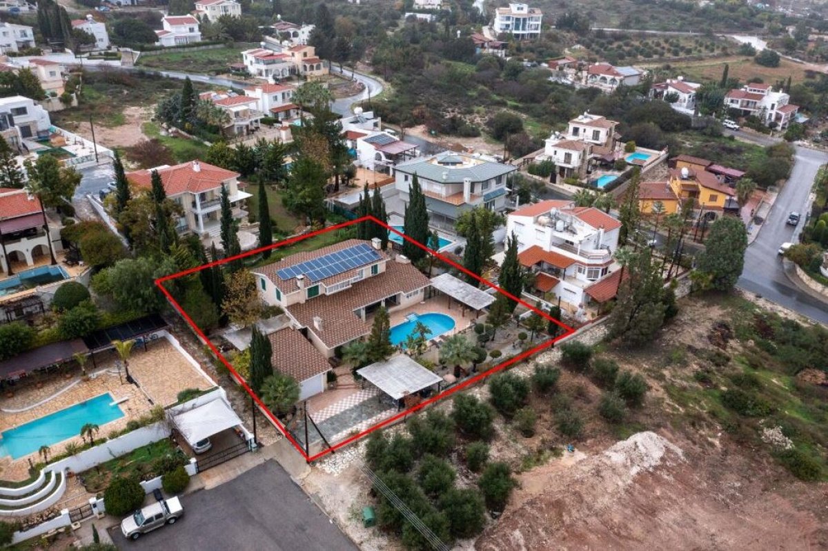 283m2 Villa en Paphos, Chipre No. 37916