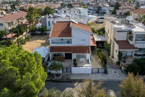 238m2 Villa en Nicosia,  No. 37914 3