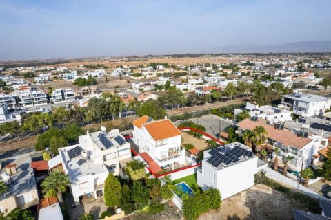 238m2 Villa en Nicosia,  No. 37914 4