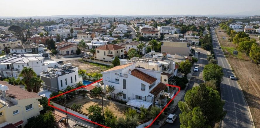 Estudio Villa en Nicosia,  No. 37914