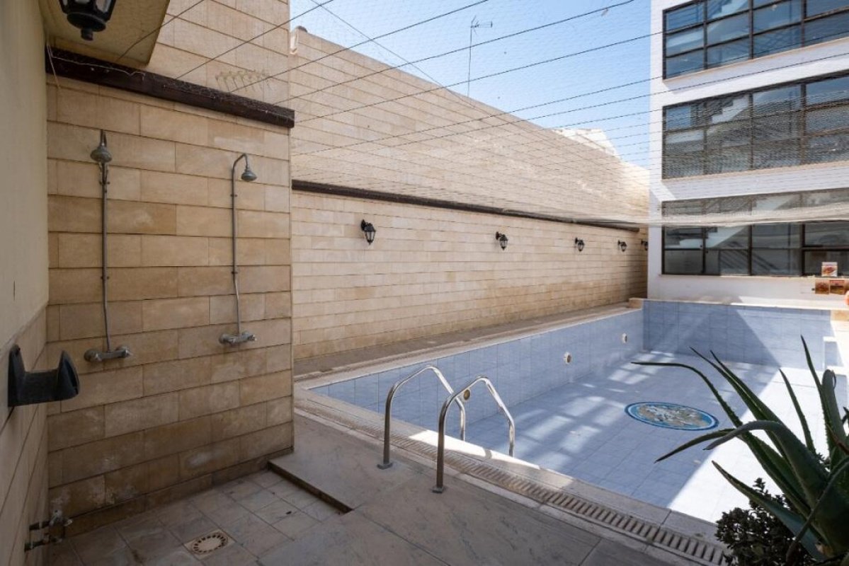 1340m2 Commercial property in Nicosia, Cyprus No. 37913