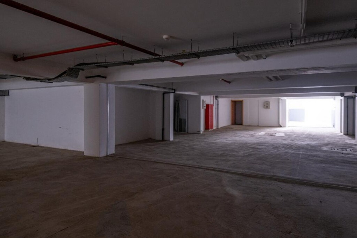 1340m2 Commercial property in Nicosia, Cyprus No. 37913