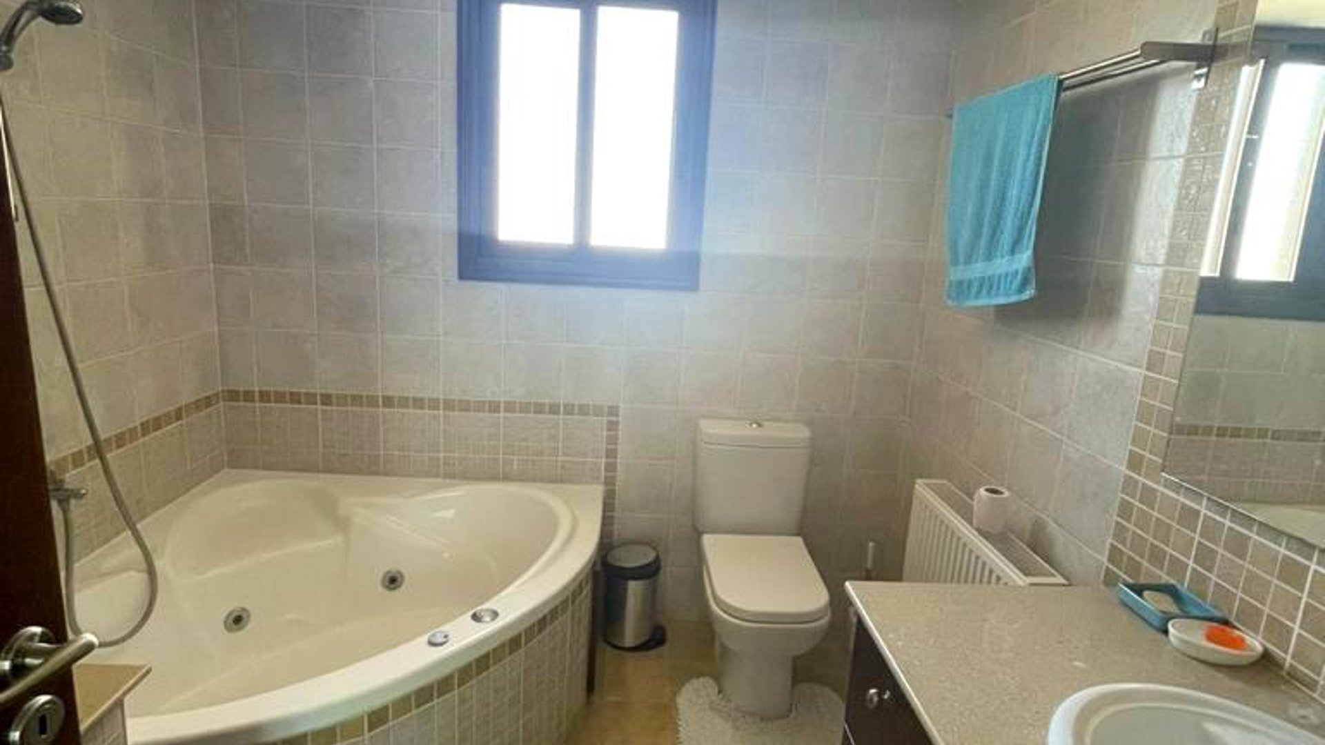 5 bedrooms Villa in Pyrgos, Limassol, Cyprus No. 25592