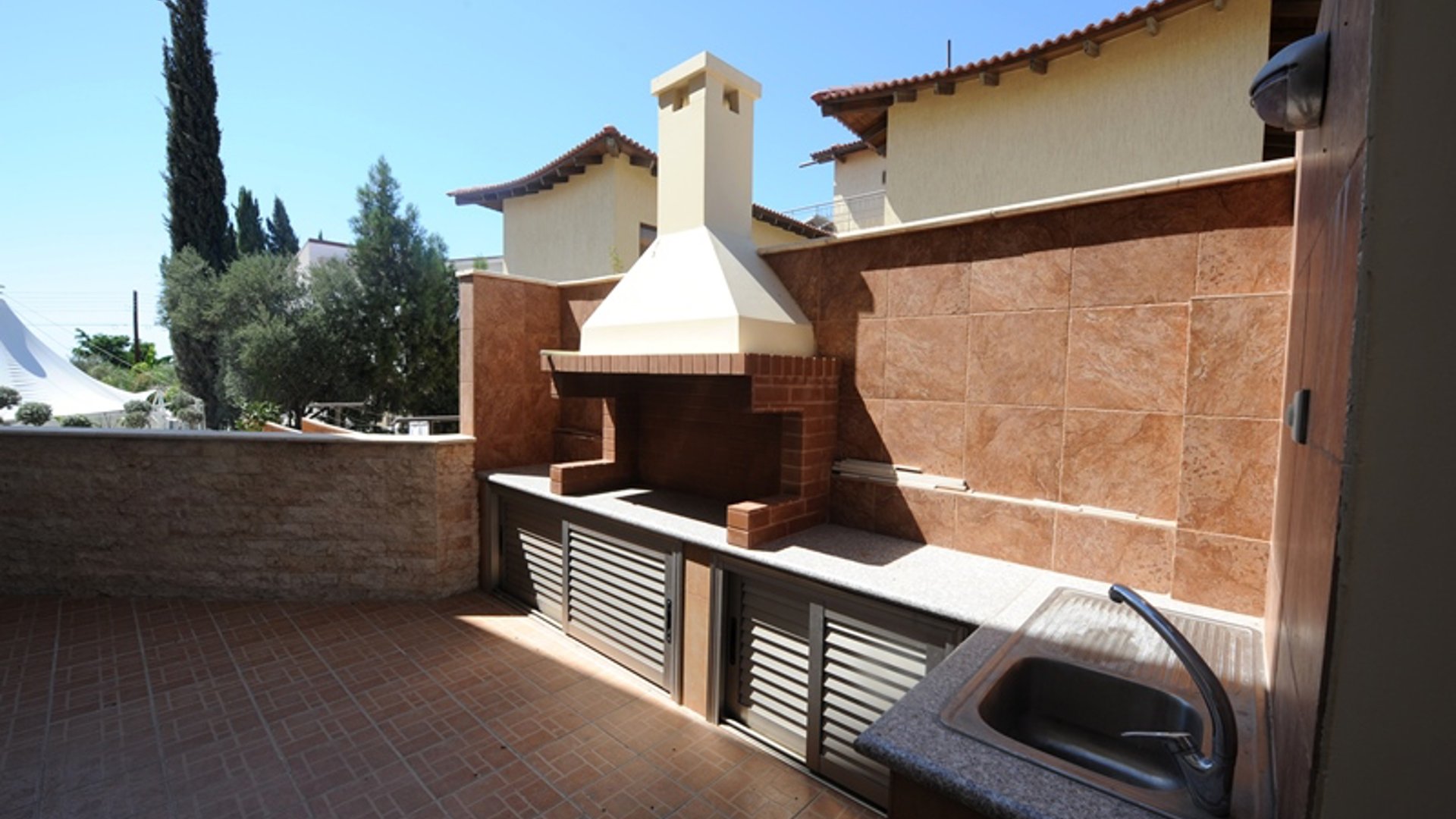 5 bedrooms Villa in Limassol, Cyprus No. 25594