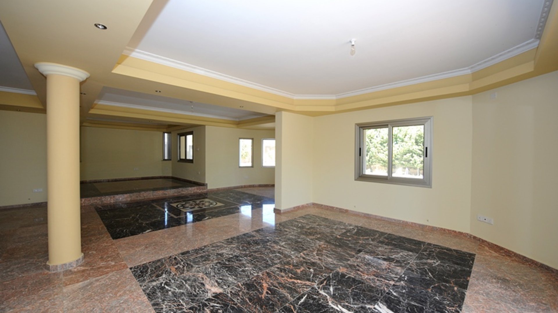 5 bedrooms Villa in Limassol, Cyprus No. 25594