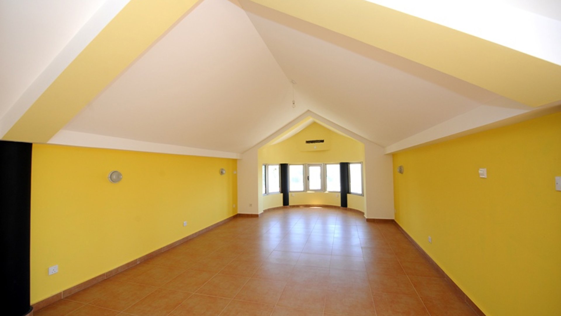 5 bedrooms Villa in Limassol, Cyprus No. 25594