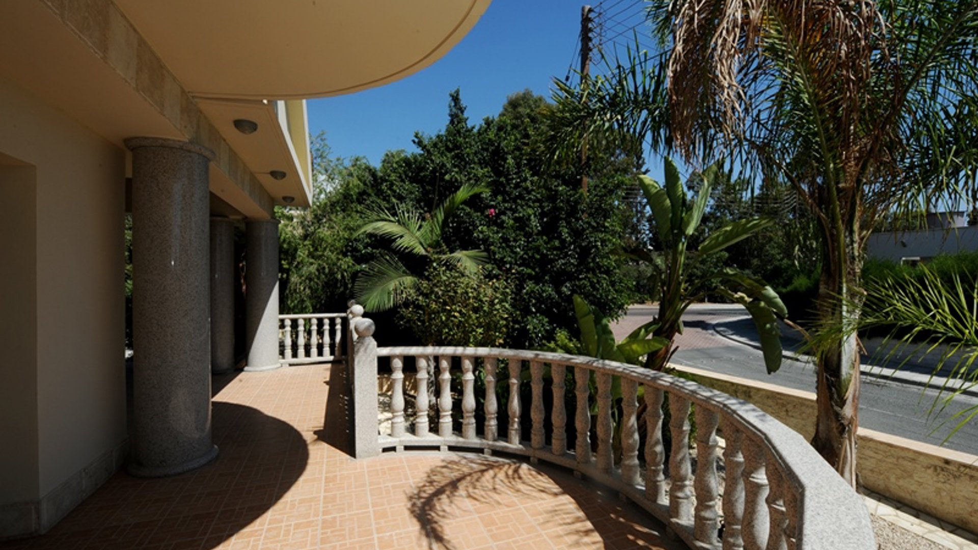 5 bedrooms Villa in Limassol, Cyprus No. 25594