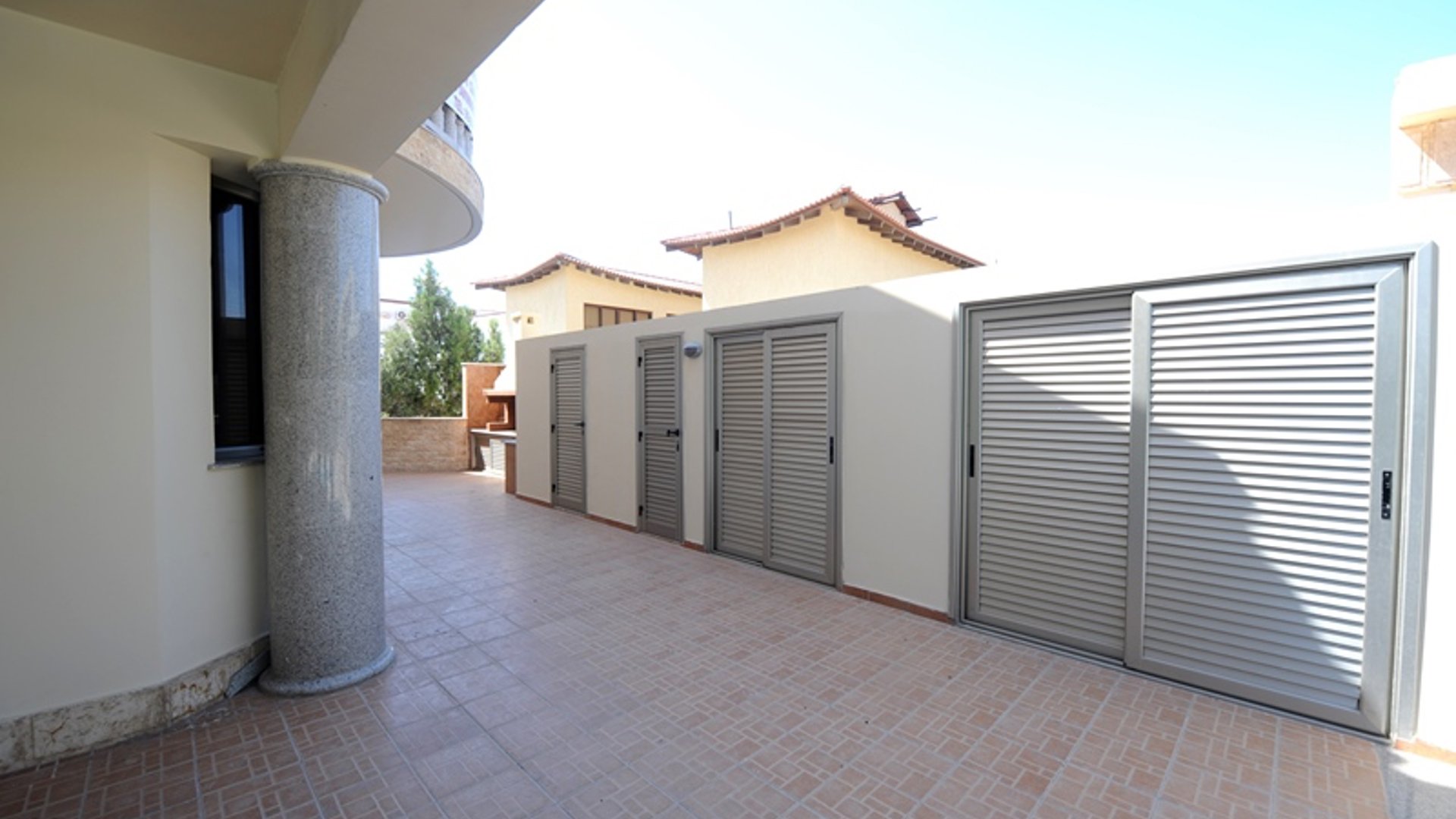 5 bedrooms Villa in Limassol, Cyprus No. 25594