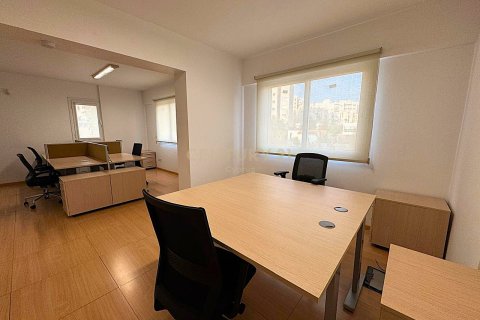 115m2 Oficina en Limassol,  No. 55193 3