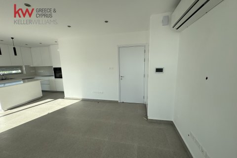 2 bedrooms Apartment in Larnaca, Larnaka,  No. 39828 6