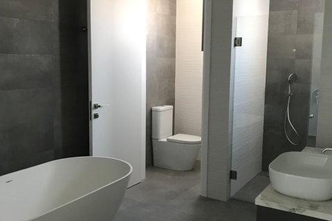 Вилла с 4 спальнями в Като Полемидия, Лимасол, № 6568 5