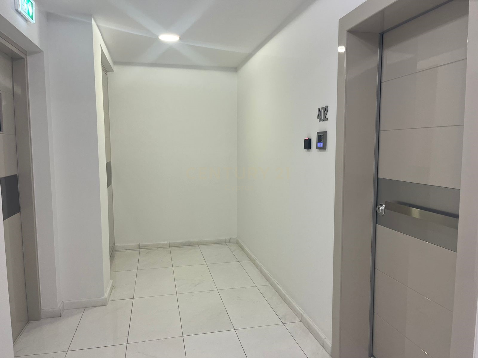 242m2 Oficina en Limassol, Chipre No. 54123