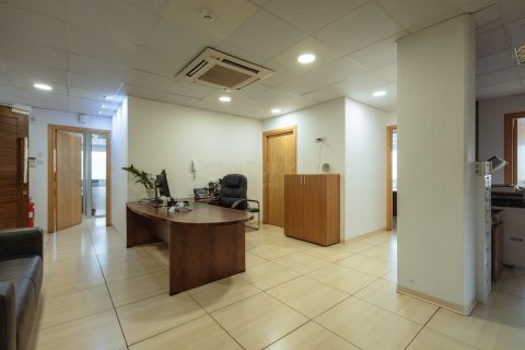 800m2 Propriété commerciale à Limassol, No. 54120 8