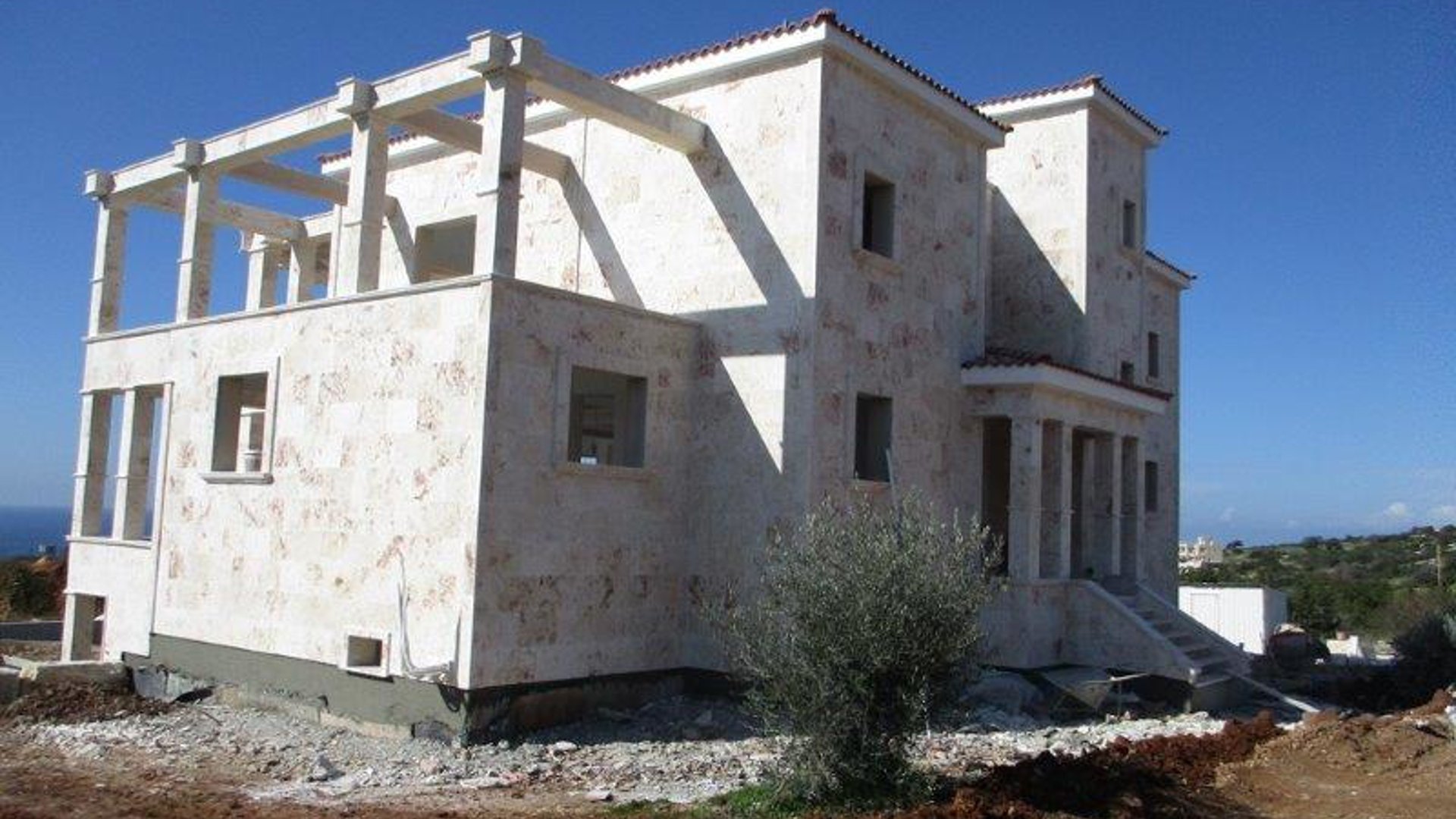5 bedrooms Villa in Pegeia, Paphos, Cyprus No. 26170