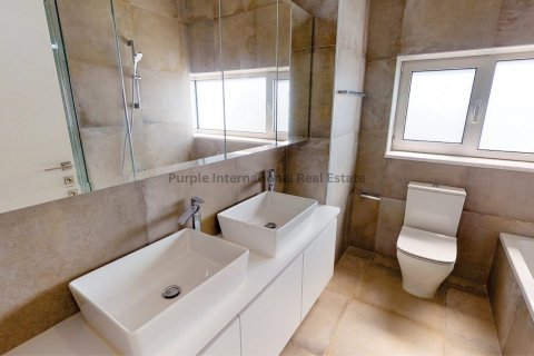 4 bedrooms Villa in Coral Bay, Pegeia, Paphos, Cyprus No. 37610 7