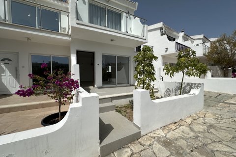 2 bedrooms Townhouse in Paphos,  No. 49409 2