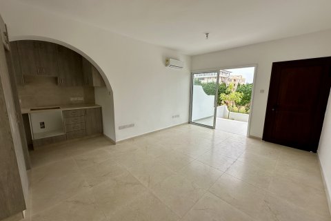 2 bedrooms Townhouse in Paphos,  No. 49409 7