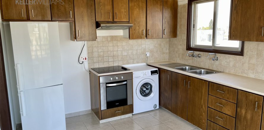 3 bedrooms Apartment in Larnaca, Larnaka,  No. 40638