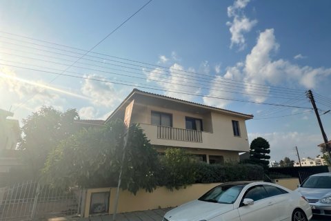 4 bedrooms Townhouse in Larnaka,  No. 40637 2