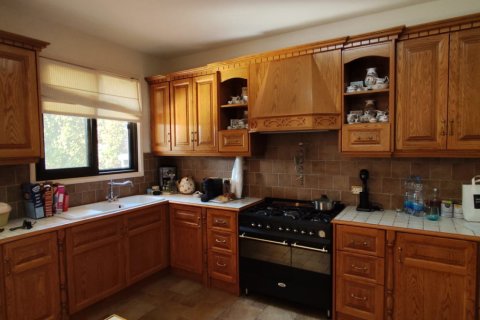 4 bedrooms Townhouse in Larnaka,  No. 40637 11