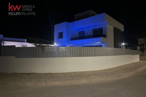 3 bedrooms Villa in Larnaka,  No. 40640 27