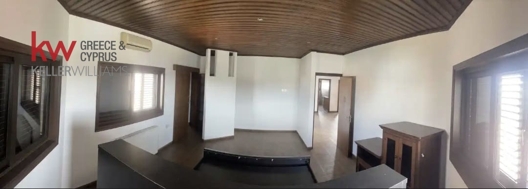 6 bedrooms Townhouse in Agios Nikolaos, Paphos, Cyprus No. 40641