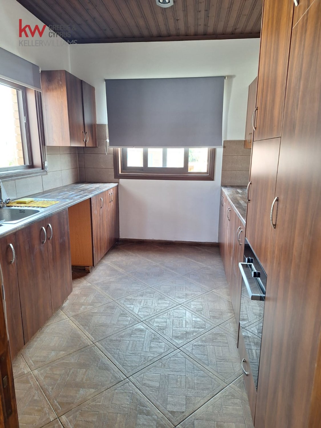 6 bedrooms Townhouse in Agios Nikolaos, Paphos, Cyprus No. 40641