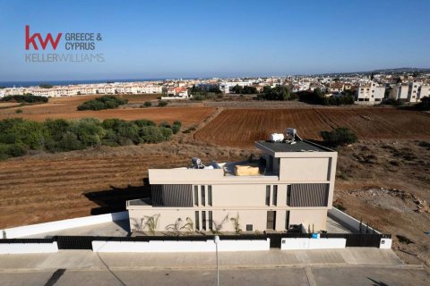 Квартира с 2 спальнями в Паралимни, Аммохостос,  № 40636