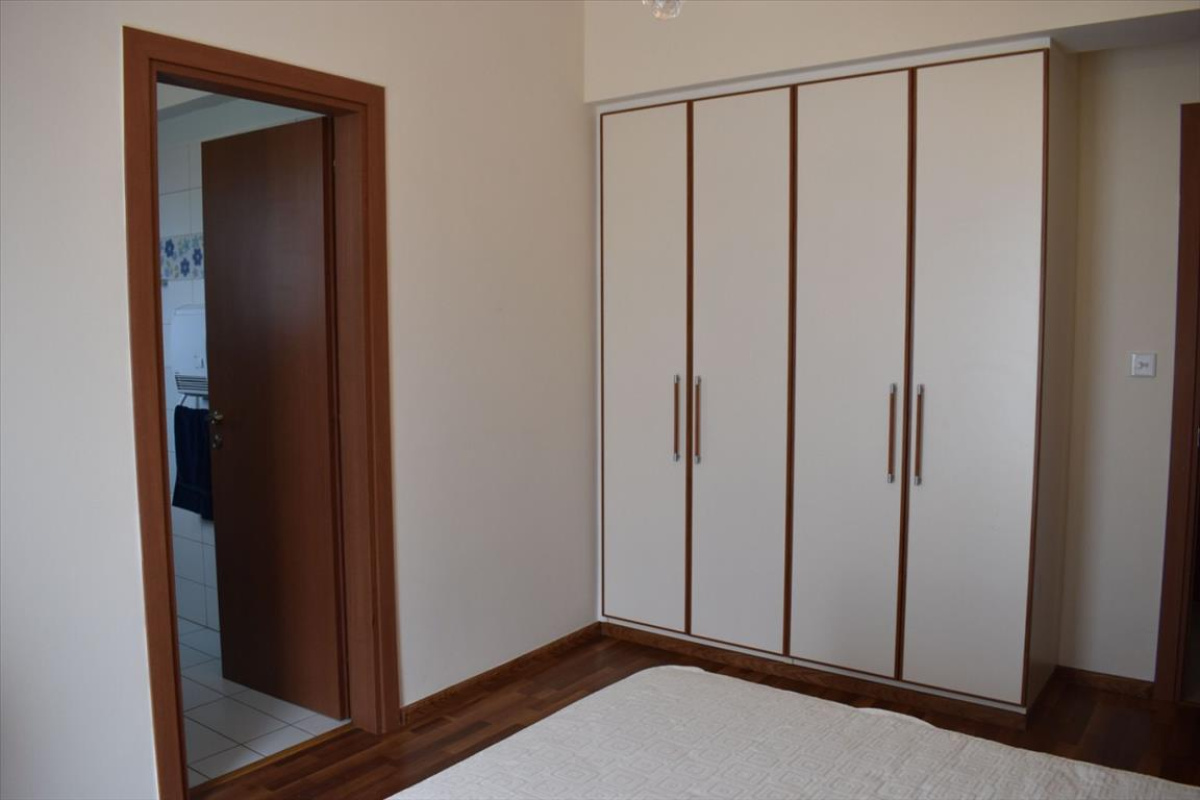 Квартира с 3 спальнями в Лимассол, Лимасол, Кипр № 38340